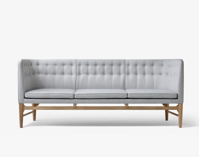 Pohovka Mayor Sofa, &Tradition, 133450 Kč Pohovka Mayor Sofa, &Tradition, 133450 Kč
