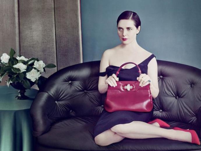 Isabella Rossellini pro Bulgari: dáma s kabelkou Isabella Rossellini pro Bulgari: dáma s kabelkou