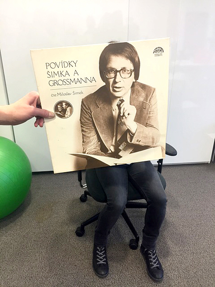 Internetový fenomén: Sleeveface Internetový fenomén: Sleeveface