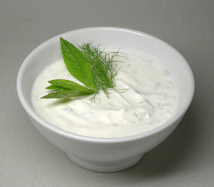 12 potravin, které vám dokonale vybělí zuby