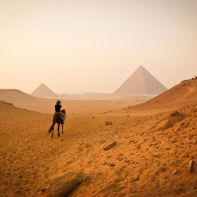 Sen: Pyramidy v Gíze