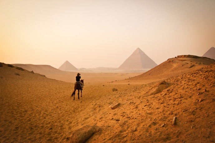 Sen: Pyramidy v Gíze Sen: Pyramidy v Gíze