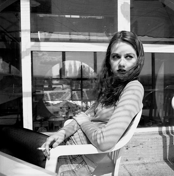 Alison, osmnáct let. 
Zdroj: www.jackradcliffe.org