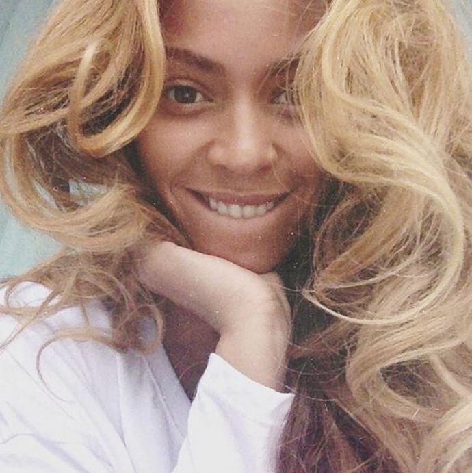Královna Beyoncé se probouzí takto krásná, bez photoshopu.