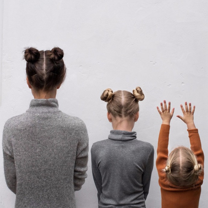 INSPIRACE: Matka dvou dcer se s nimi fotí na Instagram ve stejném oblečení INSPIRACE: Matka dvou dcer se s nimi fotí na Instagram ve stejném oblečení