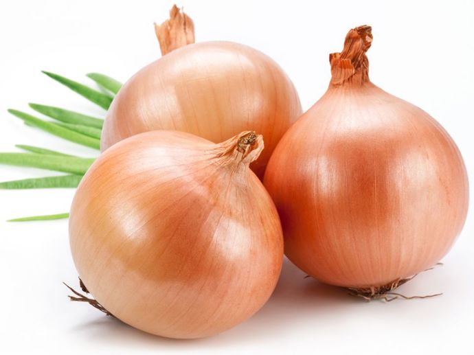 12 potravin, které vám dokonale vybělí zuby