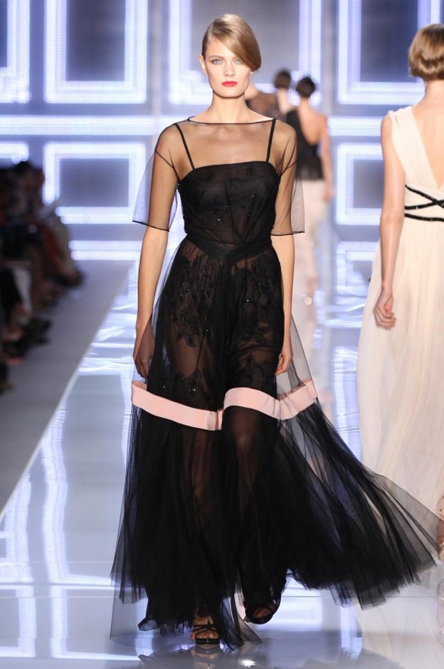 01_Christian-Dior-Spring-Summer-2012-Ready-to-wear-46-580x875