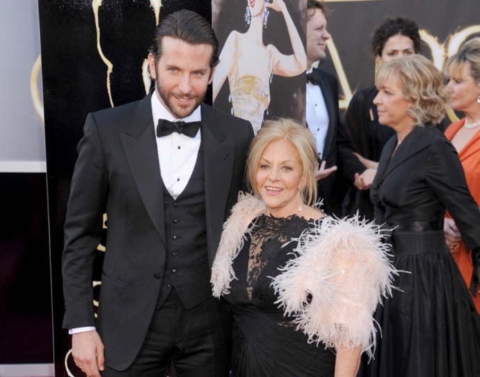 Bradley Cooper s maminkou Glorií