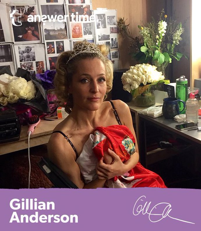 Zdroj: Twitter Gillian Anderson Zdroj: Twitter Gillian Anderson