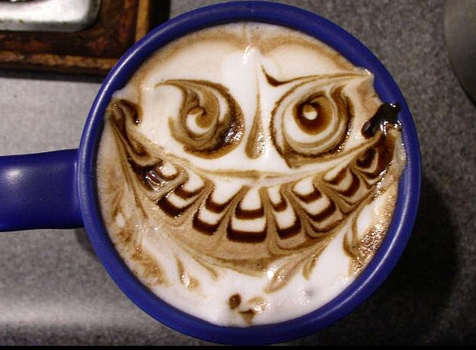 Video: jak si vyrobit perfektní domácí caffè latte Video: jak si vyrobit perfektní domácí caffè latte