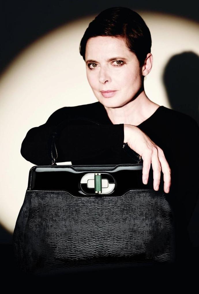 Isabella Rossellini pro Bulgari: dáma s kabelkou Isabella Rossellini pro Bulgari: dáma s kabelkou