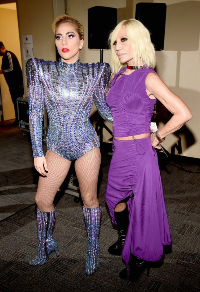Lady Gaga a Donatella Versace Lady Gaga a Donatella Versace