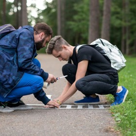 Malé dopravní značky zachraňují zvířatům  život