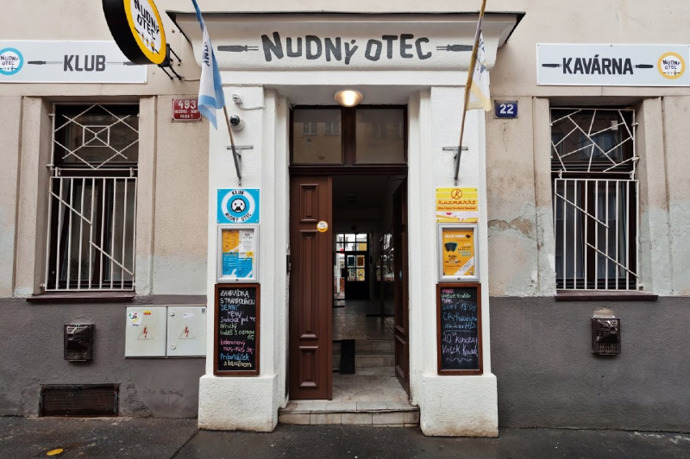 Nudný otec Nudný otec