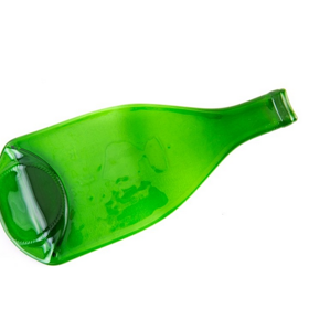 RESPIRO
Glas Hiary, originální servírovací prkénko ze staré lahve na víno, www.respiro.cz, 470 Kč
RESPIRO
Glas Hiary, originální servírovací prkénko ze staré lahve na víno, www.respiro.cz, 470 Kč
