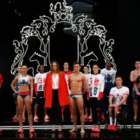 Velká Británie – Stella McCartney x Adidas