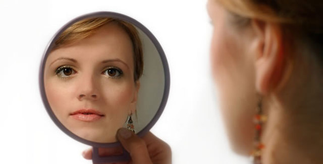 woman-looking-in-mirror woman-looking-in-mirror