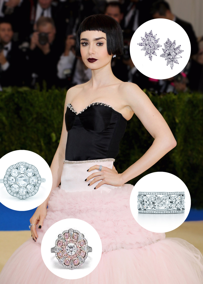 Lily Collins

Tiffany platinové naušnice s diamanty, hodnota přes 1 300 000 Kč. 

Tiffany Victoria® prsten s diamanty různých tvarů zasazených v platině, hodnota 550 000 Kč. 

Prsten z 18K růžového zlata a platiny s růzovými diamanty v hodnotě přes 700 000 Kč. 

Tiffany Enchant® prsten s diamanty zasazenými do tvaru květu, hodnota téměř 300 000 Kč. 

 

 

 

 
