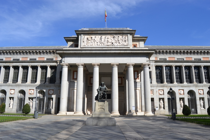 PRADO - MADRID
Kdo hledá staré mistry, určitě najde potěšení ve sbírkách španělského národního muzea. Jedno z nejvýznamnějších muzeí na světe vystavuje práci španělských mistrů jako například Velázqueze, El Greca a Goyi. Najdete zde také italské umělce Raphaela, Titiana nebo Tintoretta, Boshe či Rubense.
PRADO - MADRID
Kdo hledá staré mistry, určitě najde potěšení ve sbírkách španělského národního muzea. Jedno z nejvýznamnějších muzeí na světe vystavuje práci španělských mistrů jako například Velázqueze, El Greca a Goyi. Najdete zde také italské umělce Raphaela, Titiana nebo Tintoretta, Boshe či Rubense.