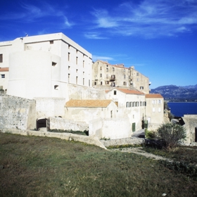 Calvi On The Rocks na Korsice
