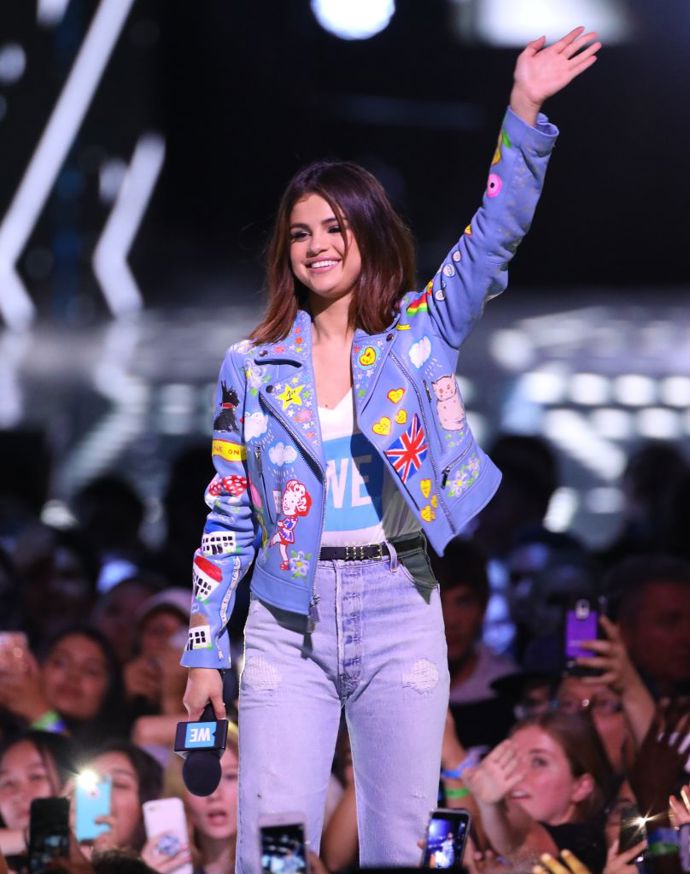 Selena Gomez - Streetstyle Selena Gomez - Streetstyle