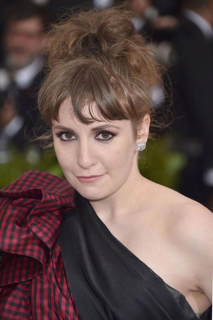 Lena Dunham

Na Met Gala Lena zvolila ofinu a musíme říct, že to jejímu looku prospělo!

