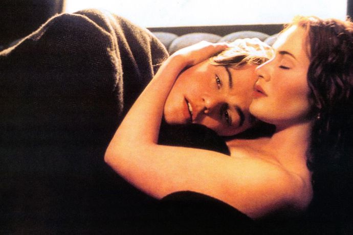 Když se Leonardo DiCaprio poprvé setkal s Titanicem, zamiloval se do něj. A to odstartovalo lovestory, která trvá už roky. Leo a Kate jsou skuteční přátelé a zde je důkaz...
