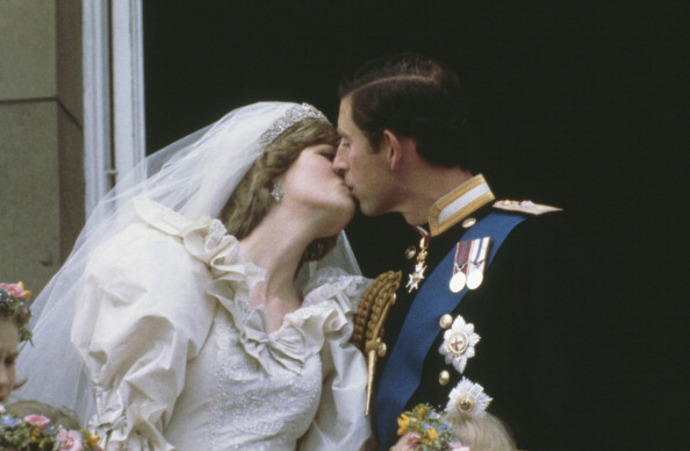 Život princezny Diany ve 30 fotografiích