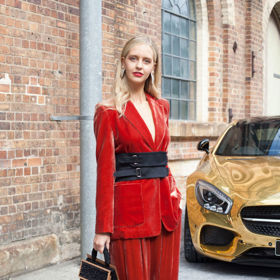Červená a celebrity Červená a celebrity