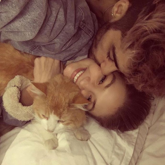 Gigi Hadid & Zayn Malik

Jedna z nejžádanějších modelek světa a jeden z nejpopulárnějších mladých zpěváků současnosti se dali dohromady a je vidět, že jim to svědčí.
