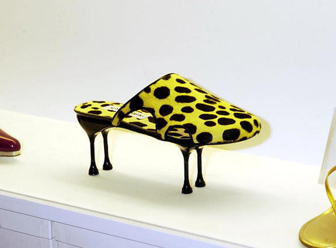 Jedinečný design bot Manolo Blahnik.
