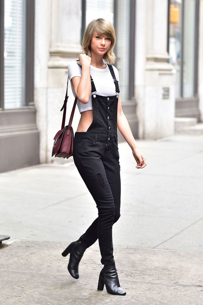28. května 2015
Na procházku v New Yorku zvolila Taylor černé lacláče od Tinseltown Denim.
28. května 2015
Na procházku v New Yorku zvolila Taylor černé lacláče od Tinseltown Denim.