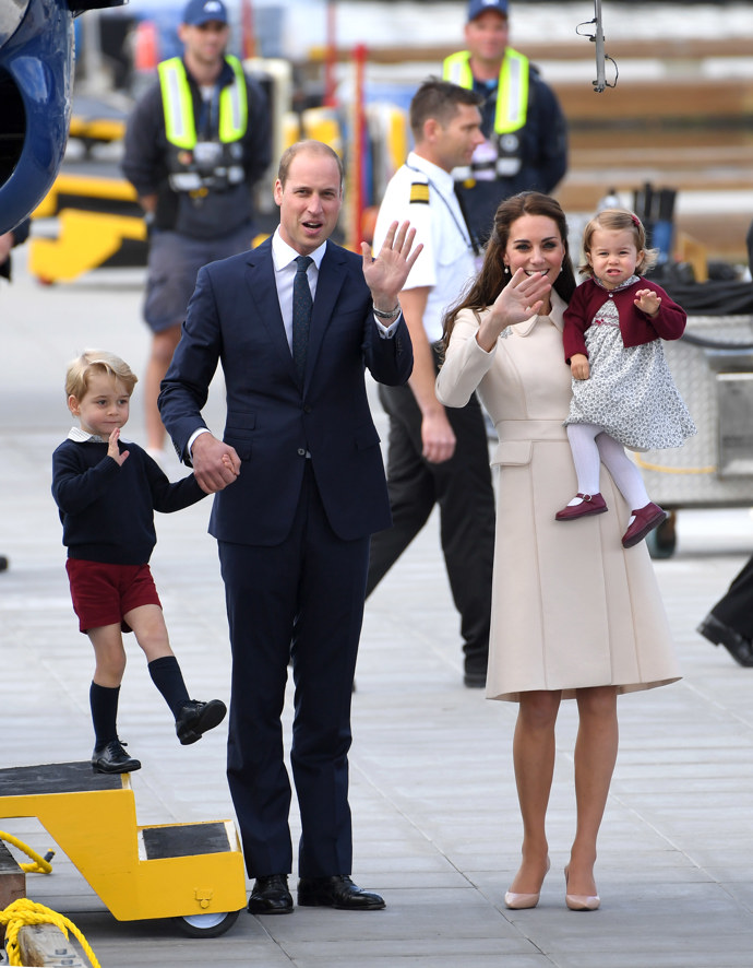 Prohlédněte si nejroztomilejší fotografie prince George a princezny Charlotte. Prohlédněte si nejroztomilejší fotografie prince George a princezny Charlotte.