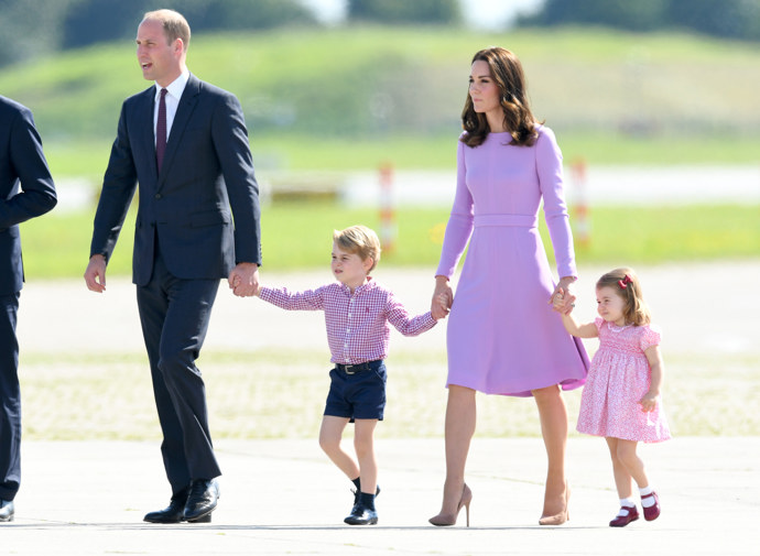 Prohlédněte si nejroztomilejší fotografie prince George a princezny Charlotte. Prohlédněte si nejroztomilejší fotografie prince George a princezny Charlotte.