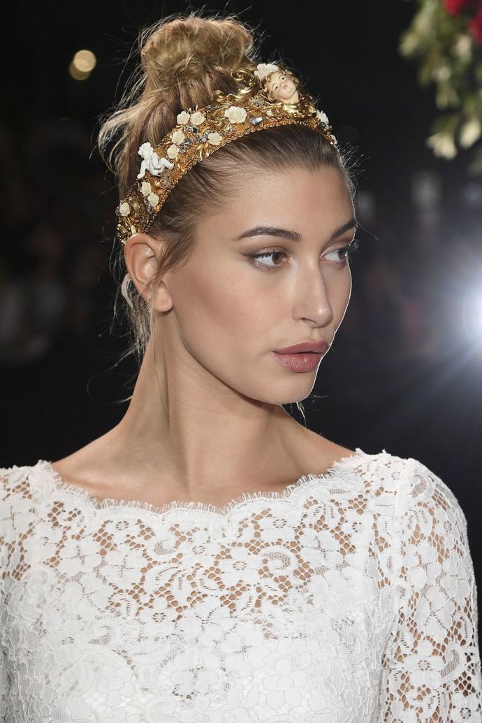 Hailey Bieber
Hailey Bieber