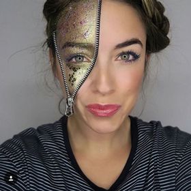 Kdo říká, že si na Halloween musíte vybrat strašidelný look? Můžete se změnit třeba jen ve třpytkatou příšeru, a to klidně jen zčásti
Kdo říká, že si na Halloween musíte vybrat strašidelný look? Můžete se změnit třeba jen ve třpytkatou příšeru, a to klidně jen zčásti