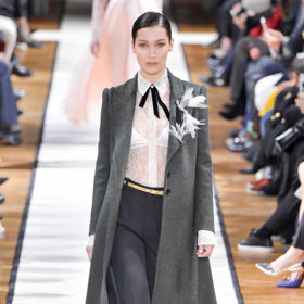 Lanvin
kolekce podzim 2017
Lanvin
kolekce podzim 2017