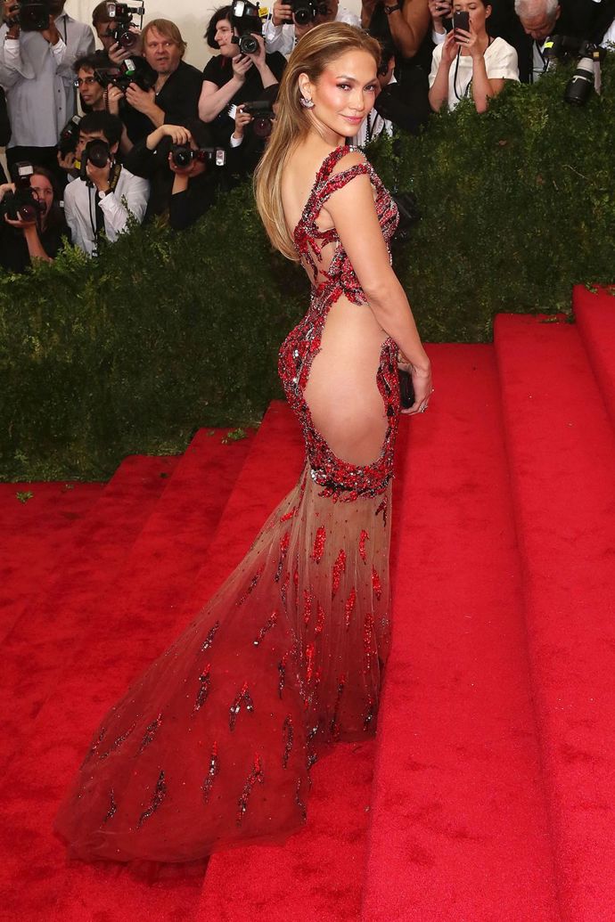 Ples Met Gala 2015 s tématem "China: Through the Looking Glass"
