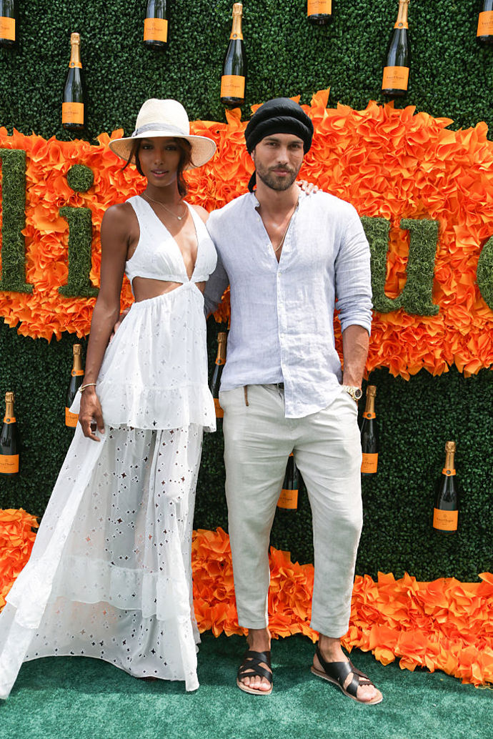 Jasmine Tookes a Tobias Sorensen

Jasmine se s Tobiasem potkala v newyorském klubu. Oba dělají modeling a podíleli se spolu třeba i na kampani k parfému Calvin Klein Eternity.
