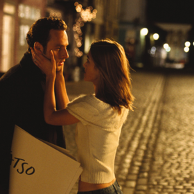 Ulice, kde bydlí Juliet ve filmu Láska nebeská (2003)
Existuje ještě vůbec někdo, kdo tuhle scénu neviděl? Nebo někdo, kdo ji naprosto nemiluje?
Ulice, kde bydlí Juliet ve filmu Láska nebeská (2003)
Existuje ještě vůbec někdo, kdo tuhle scénu neviděl? Nebo někdo, kdo ji naprosto nemiluje?