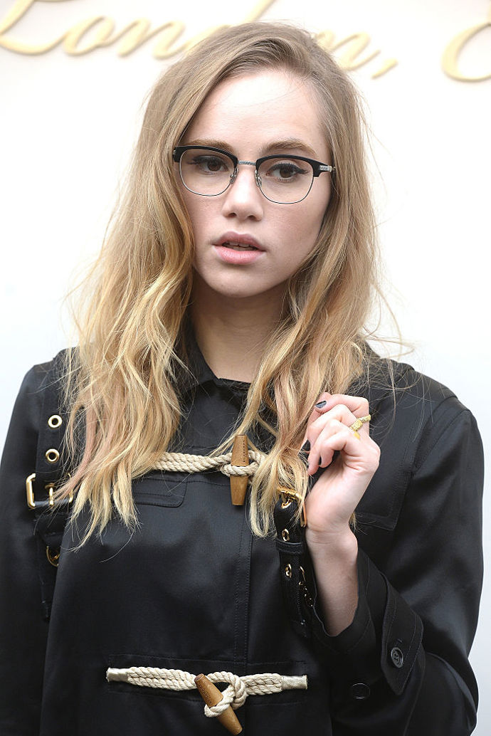 Suki Waterhouse
