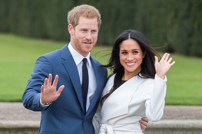 Další královská svatba je na obzoru

Královská svatba prince Harryho a Meghan Markle se bude konat 19. května 2018 v kapli svatého Jiří na hradě Windsor v anglickém hrabství Berkshire. Harry a Meghan spolu začali chodit v červenci 2016 a dal je dohromady jejich společný kamarád. Na další královskou svatbu se bezpochyby těší celý svět.
