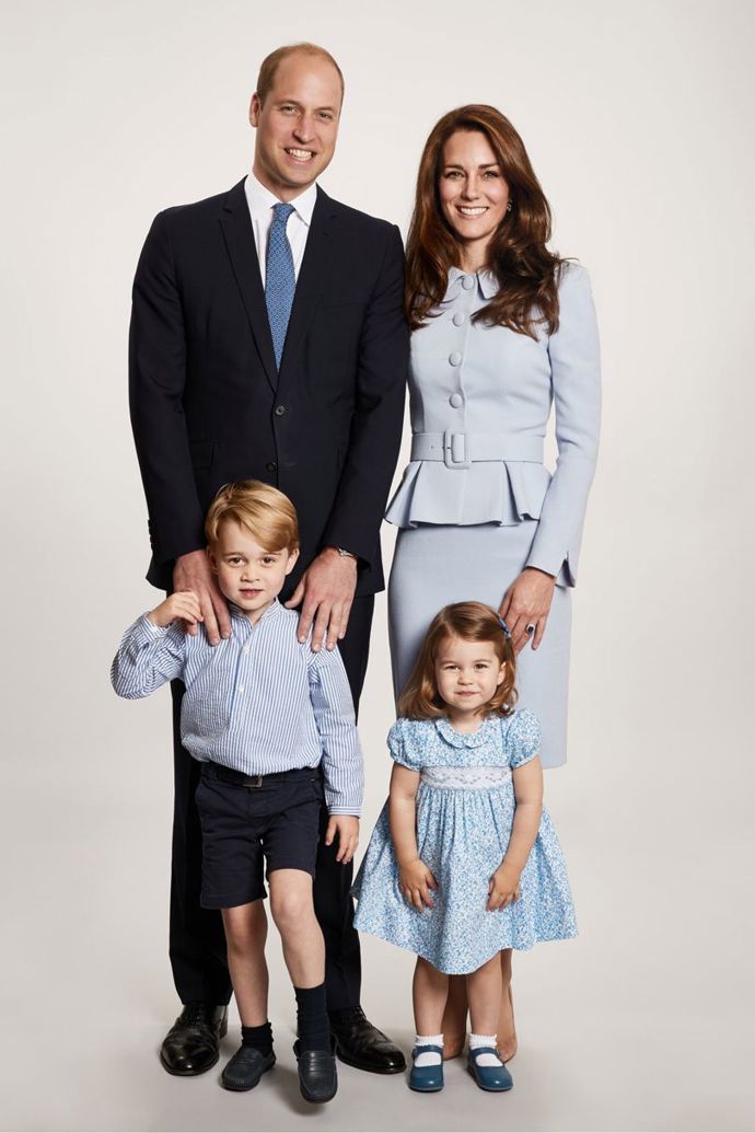 Královský potomek 

Asi už všichni ví, že Charlotte a George se brzy dočkají dalšího sourozence. Vévoda a vévodkyně z Cambridge očekávají příchod třetího potomka v dubnu.
