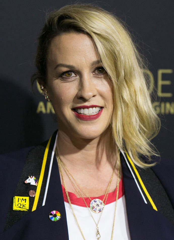 Alanis Morissette
Zpěvačka se stala vegankou, aby zhubla a cítila se šťastnější. "Cítím se opravdu živá. Nemám žádné bolesti ani migrény a moje alergie jsou pryč," řekla po tom, co přestala jíst maso v roce 2009.
Alanis Morissette
Zpěvačka se stala vegankou, aby zhubla a cítila se šťastnější. "Cítím se opravdu živá. Nemám žádné bolesti ani migrény a moje alergie jsou pryč," řekla po tom, co přestala jíst maso v roce 2009.