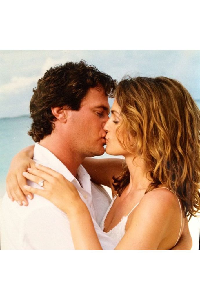 Cindy Crawford & Rande Gerber

Cindy Crawford si podnikatele a bývalého modela Randeho Gerbera brala na pláži na Bahamách
