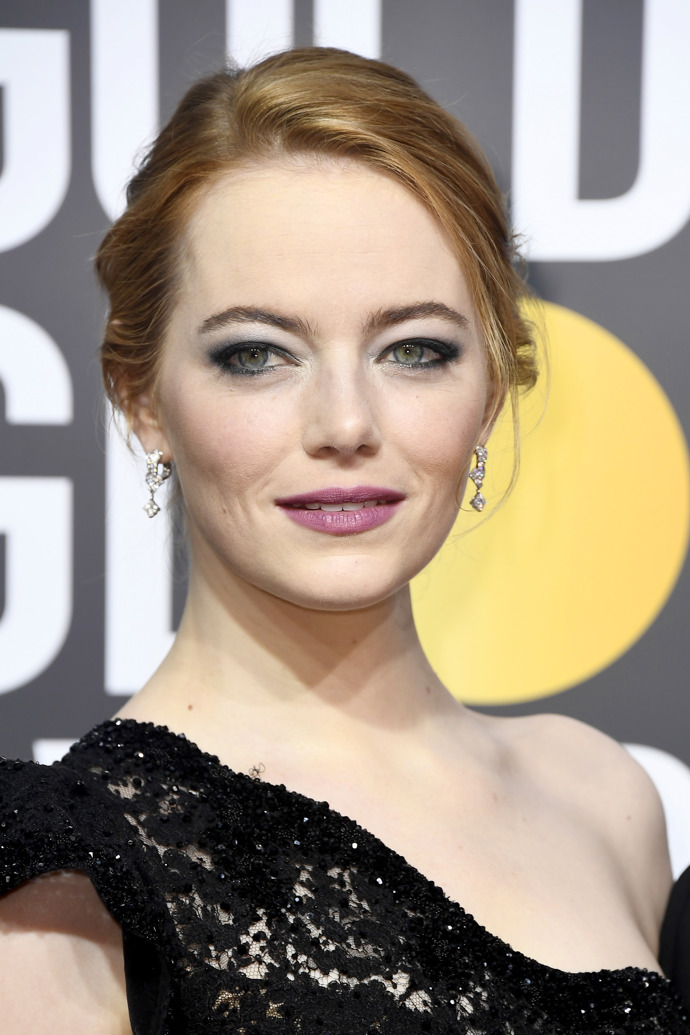 Emma Stone v náušnicích Louis Vuitton.
