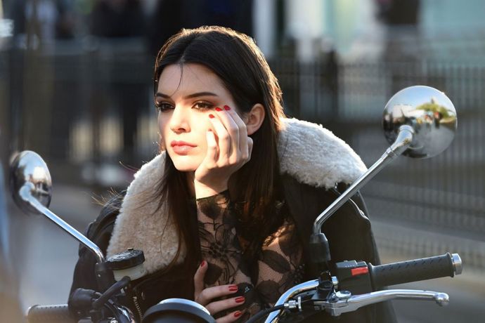 Kendall Jenner pro Estée Lauder
Kendall Jenner pro Estée Lauder