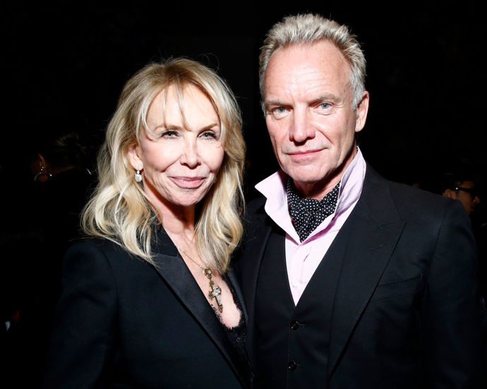 Trudie Styler a Sting

Zpěvák Sting a jeho manželka režisérka Trudie Styler
