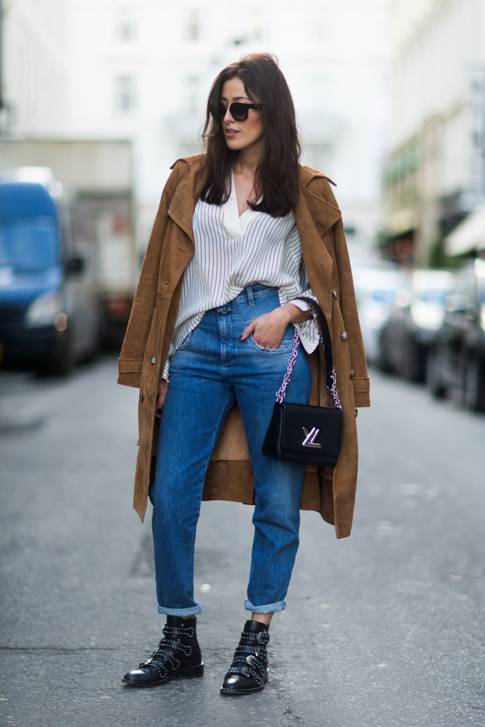 Mom jeans street style Mom jeans street style