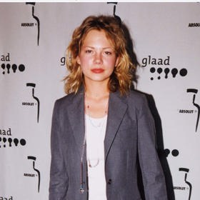 2000

Pánský styl zkusila Michelle v roce 2000. 
